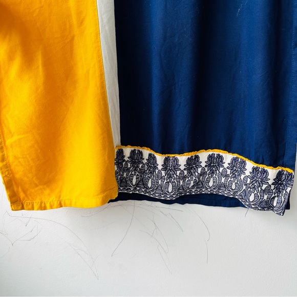 Blue & yellow embroidery blouse - Picture 9 of 10